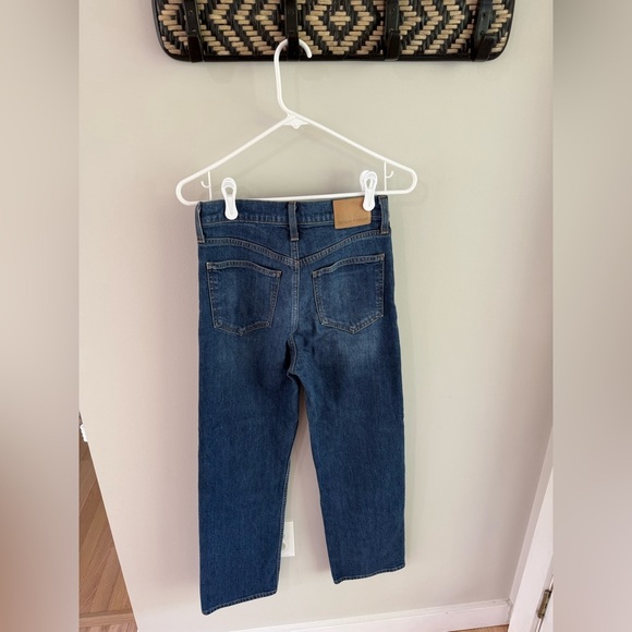 Aritzia Denim Forum The Arlo High Rise Straight 28L - Dark Wash - Size 26 - Picture 7 of 14